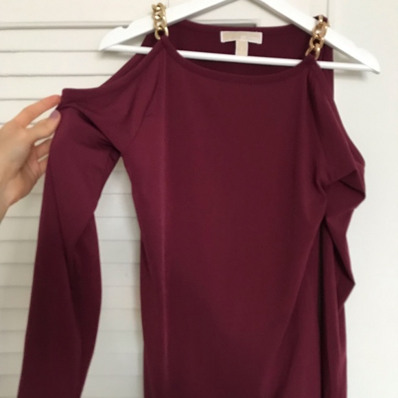 Top - Picture 2 of 3